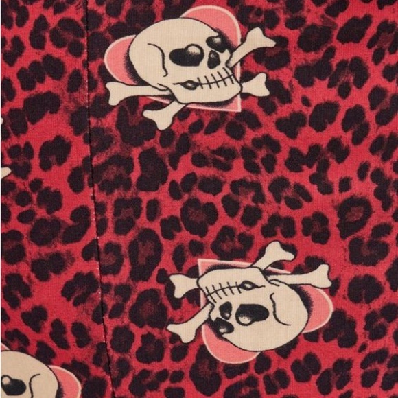 Torrid Peplum Dress Limited Edition Ponte Skulls Leopard Red Plus Size 4X Rare! - Picture 8 of 10